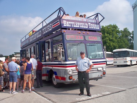guests boarding a tour bus to explore Gettysburg Battlefield