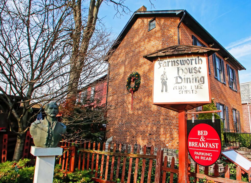 Haunted Gettysburg - Farnsworth House InnHouse Inn
